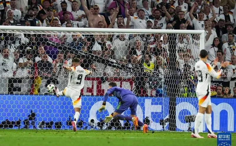 英国近期体育盛事综述：从英式橄榄球到足坛盛宴——赛事精华盘点